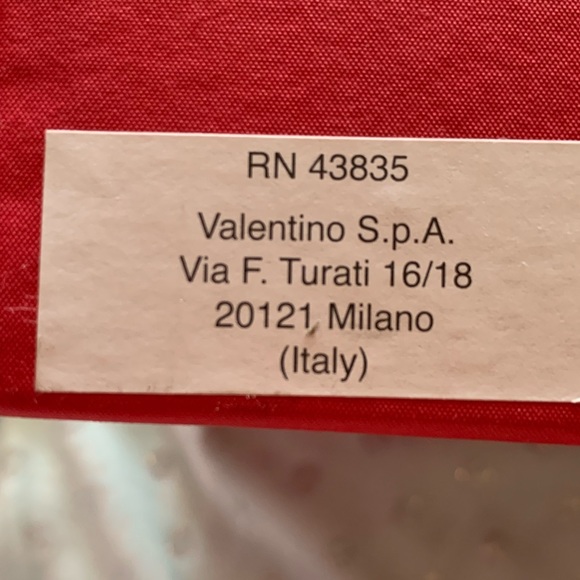 Valentino Garavani Ruspoli Camel pumps - Picture 3 of 8